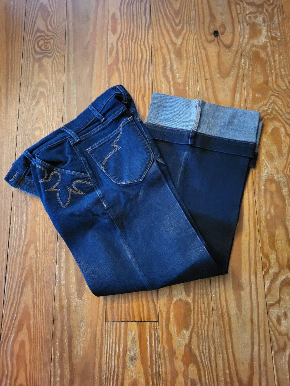 NWOT Ariat UHR Western Wide Leg Jean - 31R